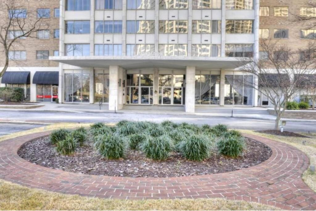 Downtown 1Bd Condo Excellent View! Onsite Parking Lm1704 Atlanta Eksteriør billede